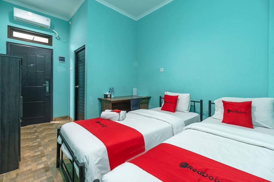 Hotel RedDoorz near RSUD Koja Dżakarta Zewnętrze zdjęcie