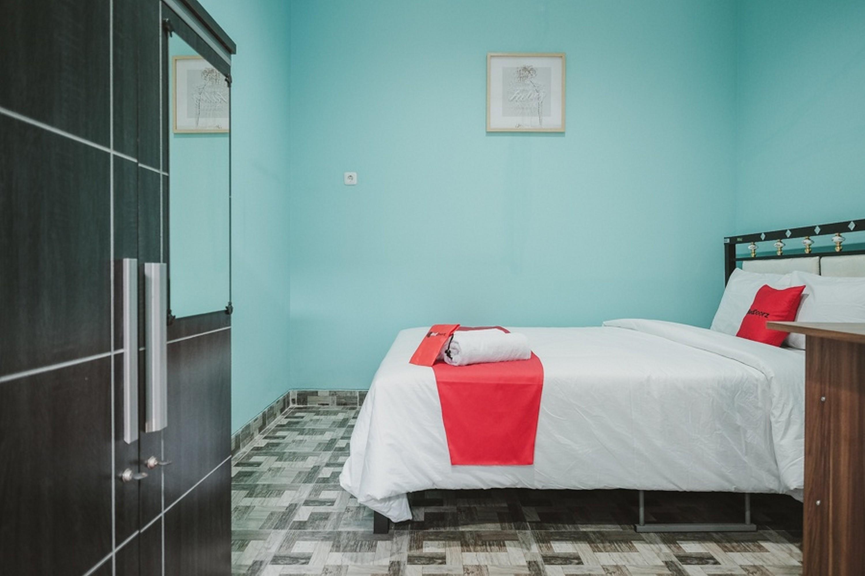 Hotel RedDoorz near RSUD Koja Dżakarta Zewnętrze zdjęcie