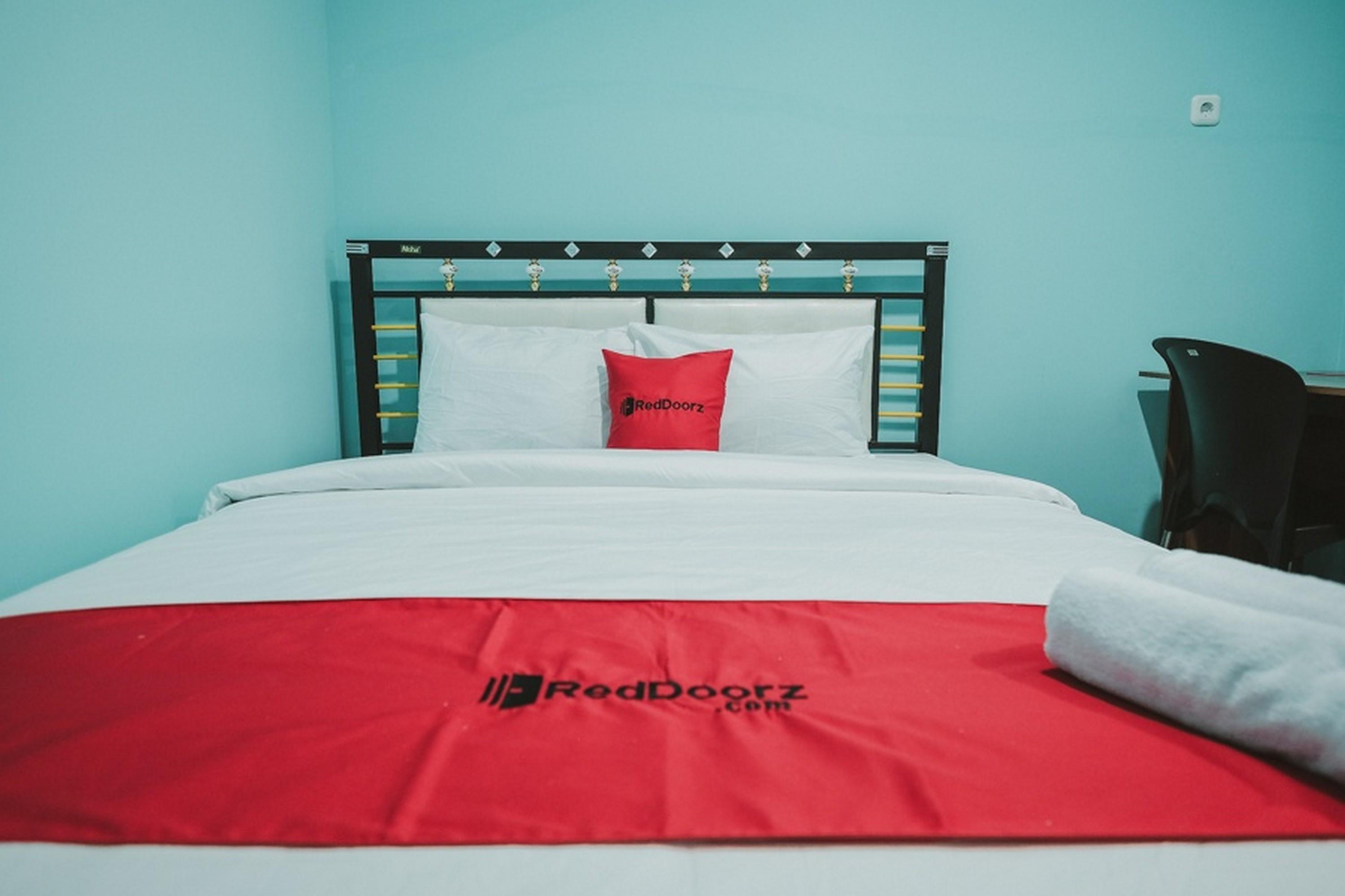 Hotel RedDoorz near RSUD Koja Dżakarta Zewnętrze zdjęcie